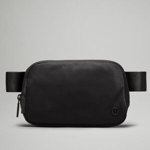 lululemon athletica Everywhere Black Belt Bag